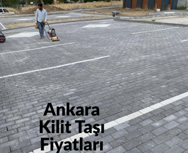 Etimesgut Kilit Taşı Fiyatları 2026: Güncel m² ve Palet Etimesgut Kilit Taşı Fiyatları 2026: Güncel m² ve Palet Bilgileri 8 cm kalınlığındaki kilit taşı için 1 m² fiyatı yaklaşık 235 TL'dir. 12 m²'lik bir paletten oluşan kilit taşı fiyatı ise ortalama 2.820 TL'dir.